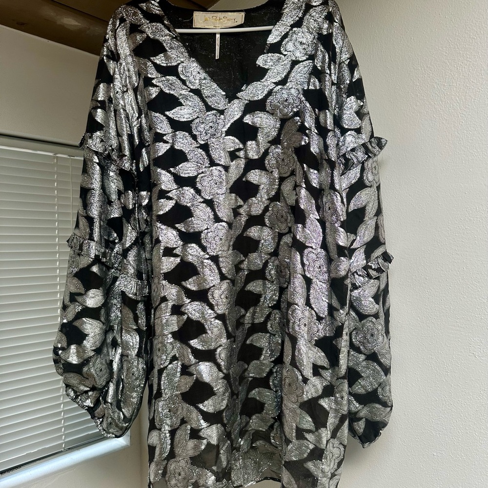 Jen’s Pirate Booty Silver and Black Floral dress